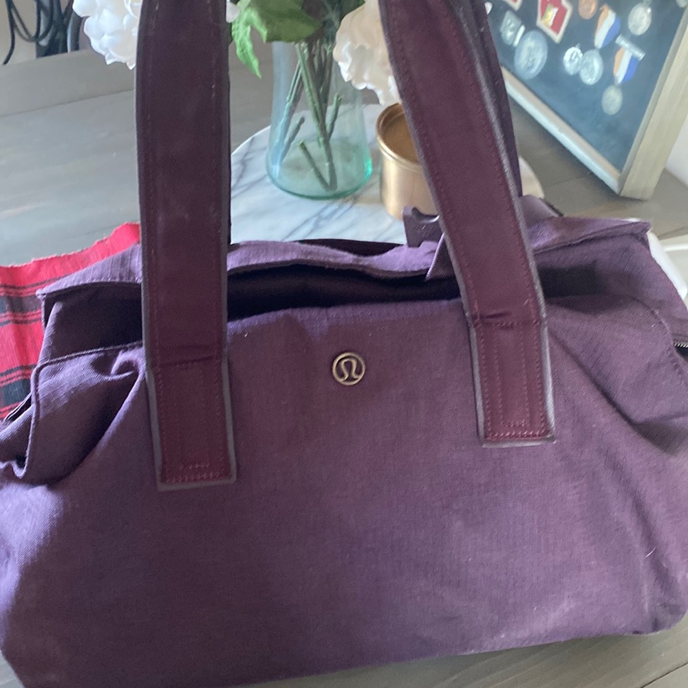 Lululemon yoga bag